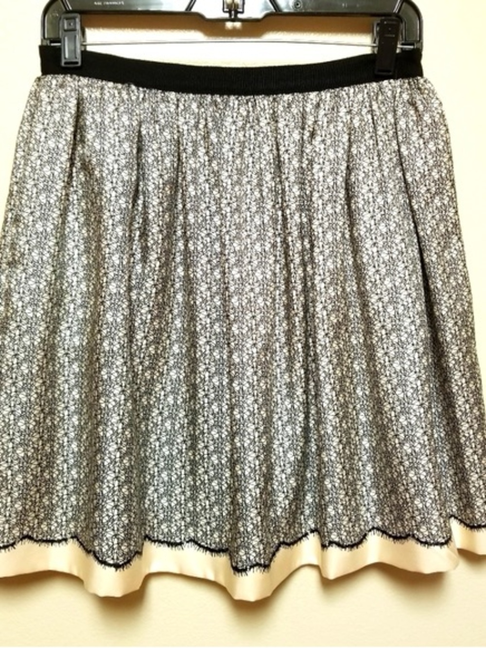 MISS WU Black wand Cream Floral Skater Skirt with Elastic Waist